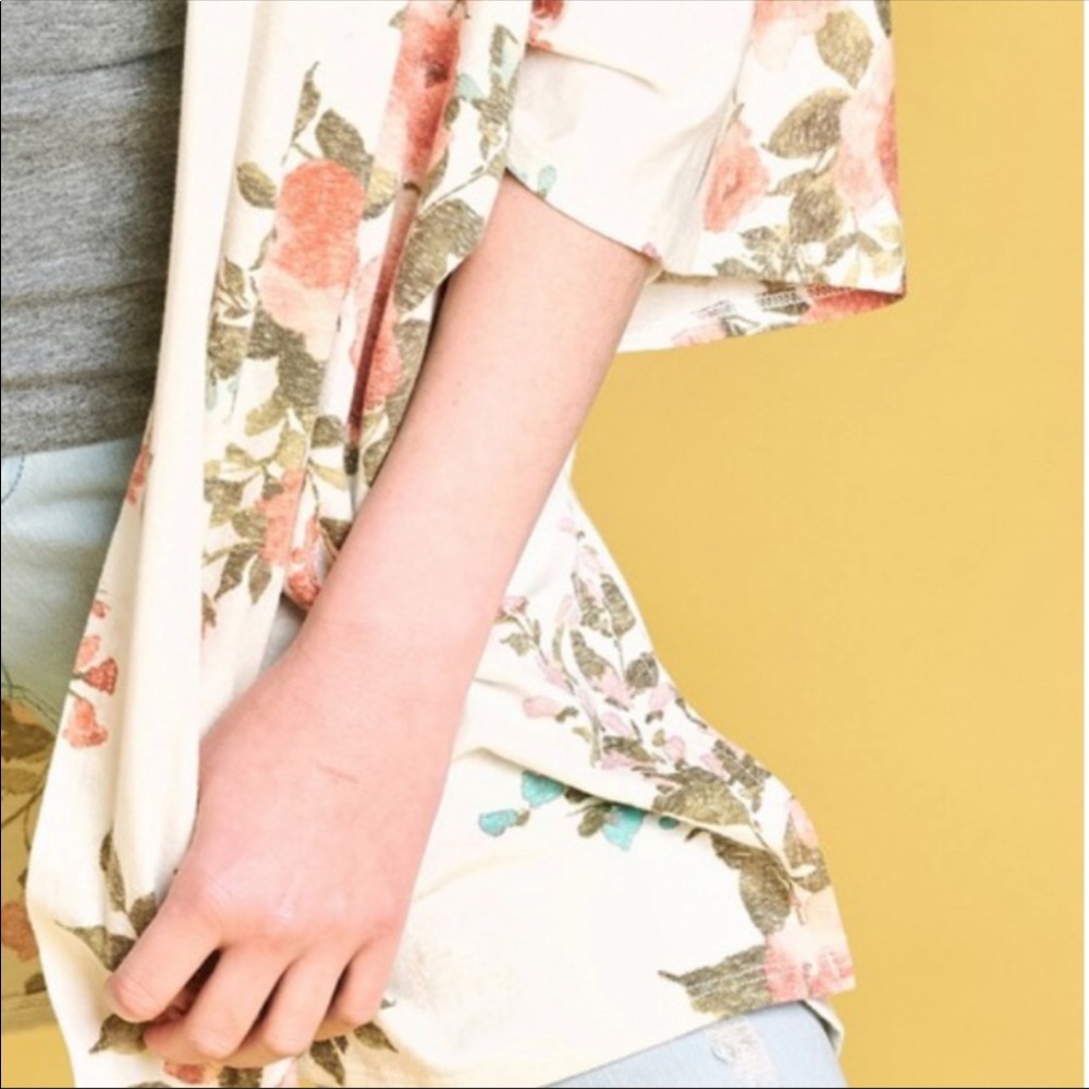 🆕Floral Kimono 👘